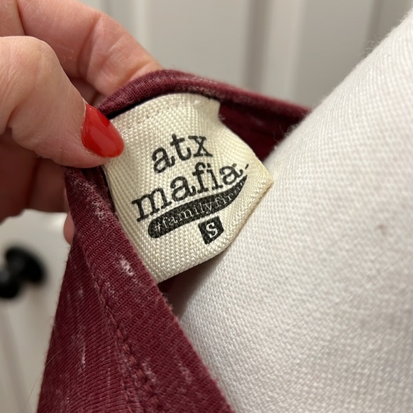 MY DOG IS MY BETTER HALF TEE - Burgundy or Crimson - SIZE SMALL - Picture 5 of 6